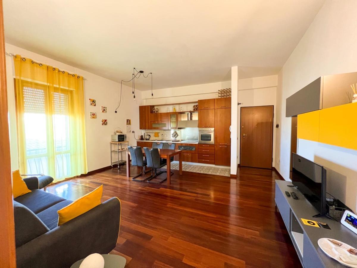 A Serenai - Elegante Appartamento In Centro โอริสตาโน ภายนอก รูปภาพ